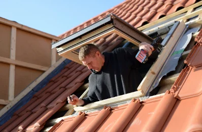 Pose de fenêtres de toit Velux à Engomer